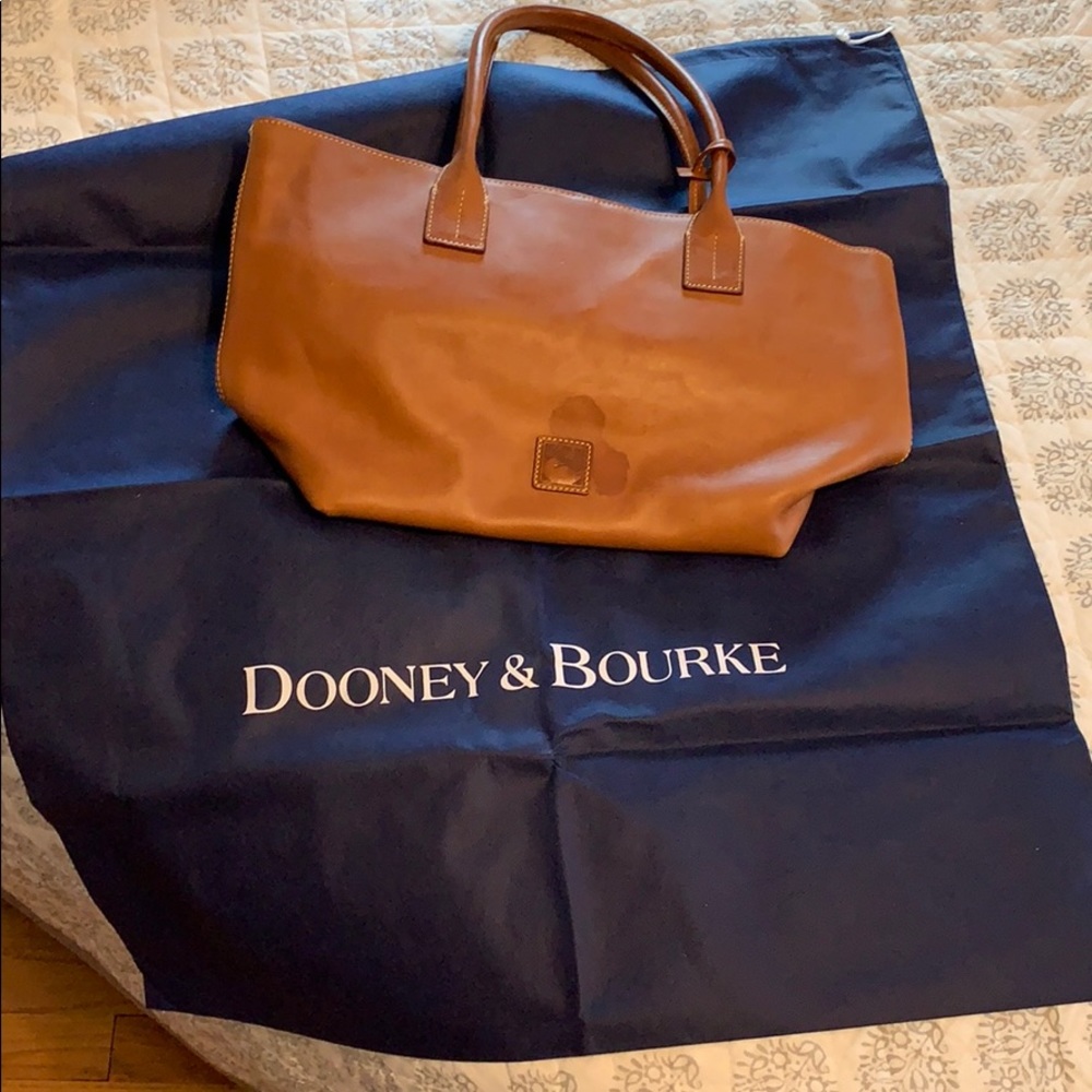 Dooney & Bourke bag